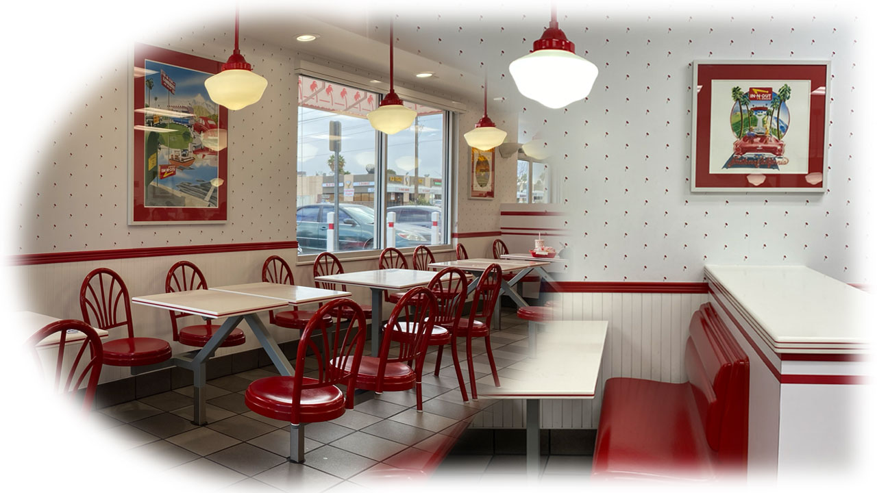 IN-N-OUT店内